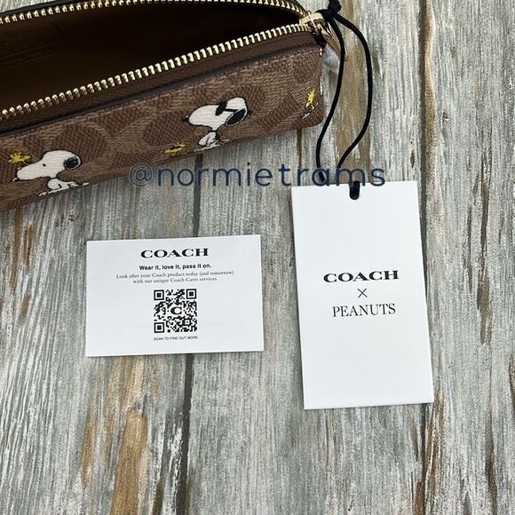 Coach X Peanuts Pencil Case In Signature Canvas With Snoopy Print Bag Purse - Picture 4 of 9